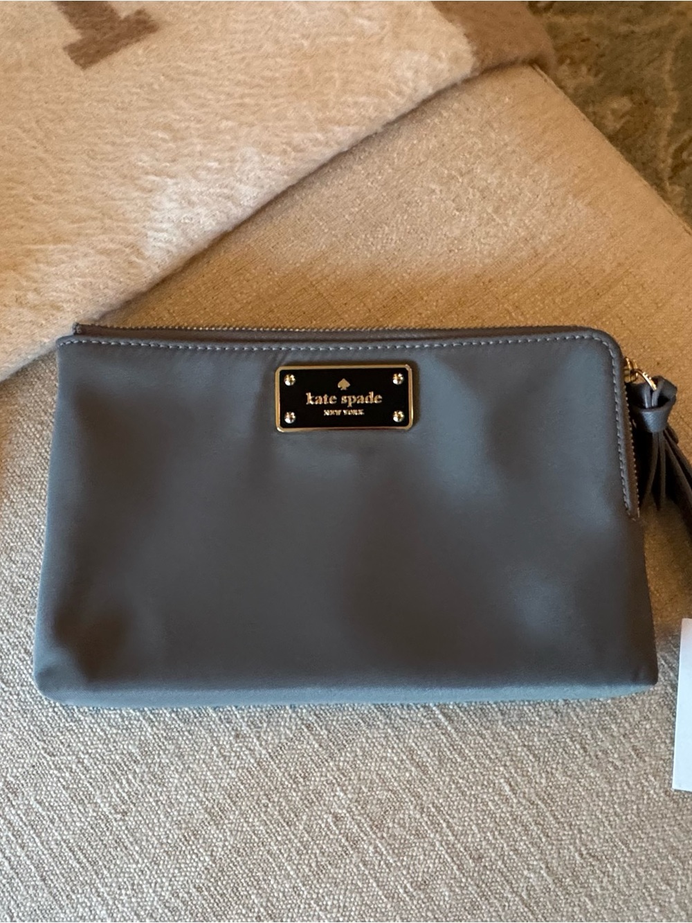 Kate Spade Wristlet - Dark Grey Retails $139